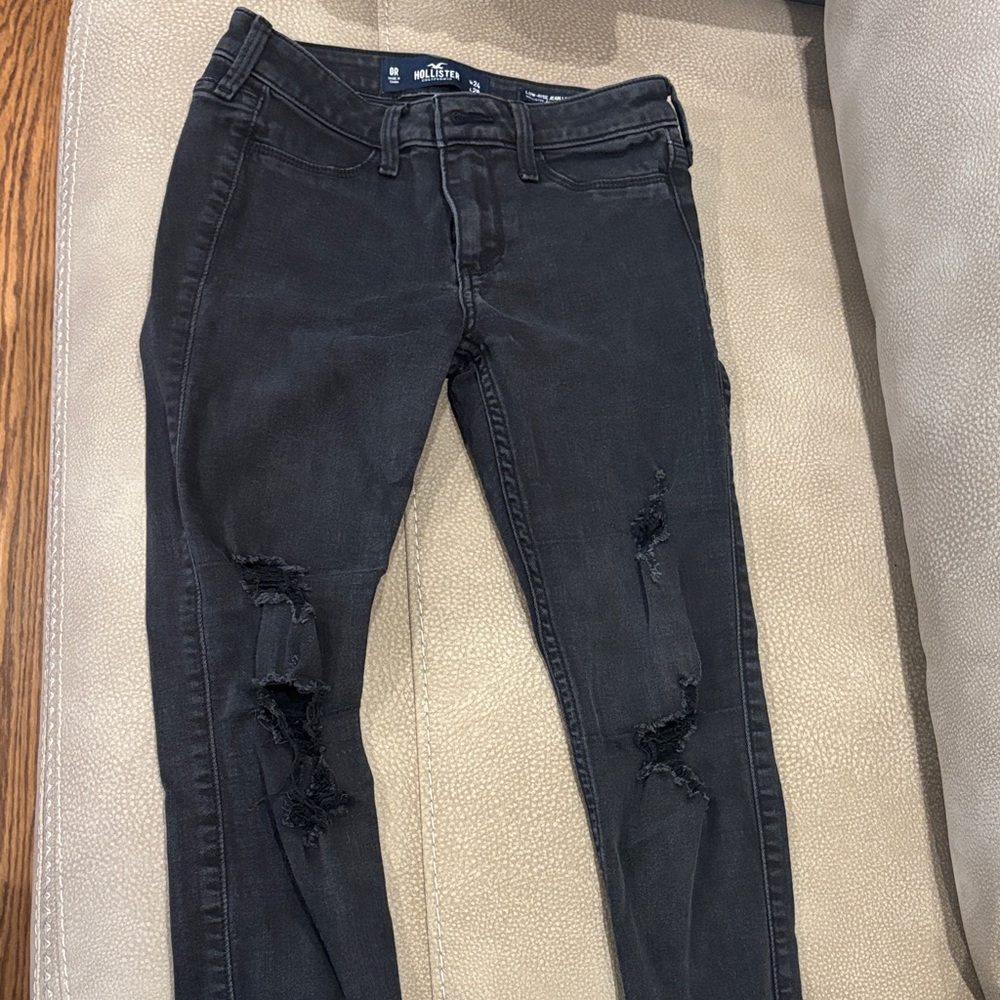 Hollister Women's Charcoal Distressed Skinny Jeans